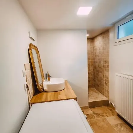 Hébergement de vacances Le Val En Chêne *