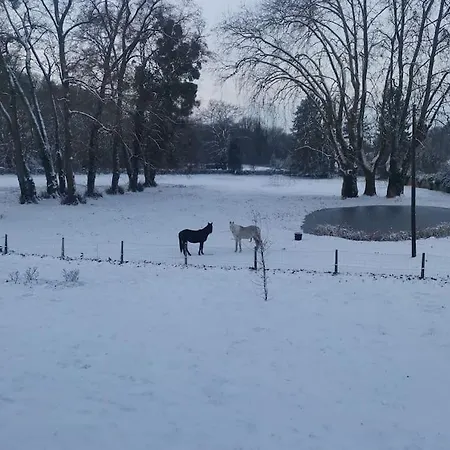 Le Val En Chene Casa de Férias